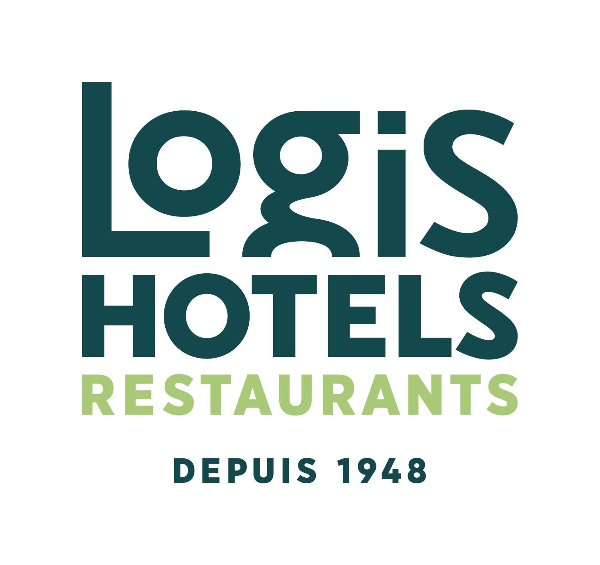Logis Hotel & Restaurant Des Lacs Celles-sur-Plaine Esterno foto