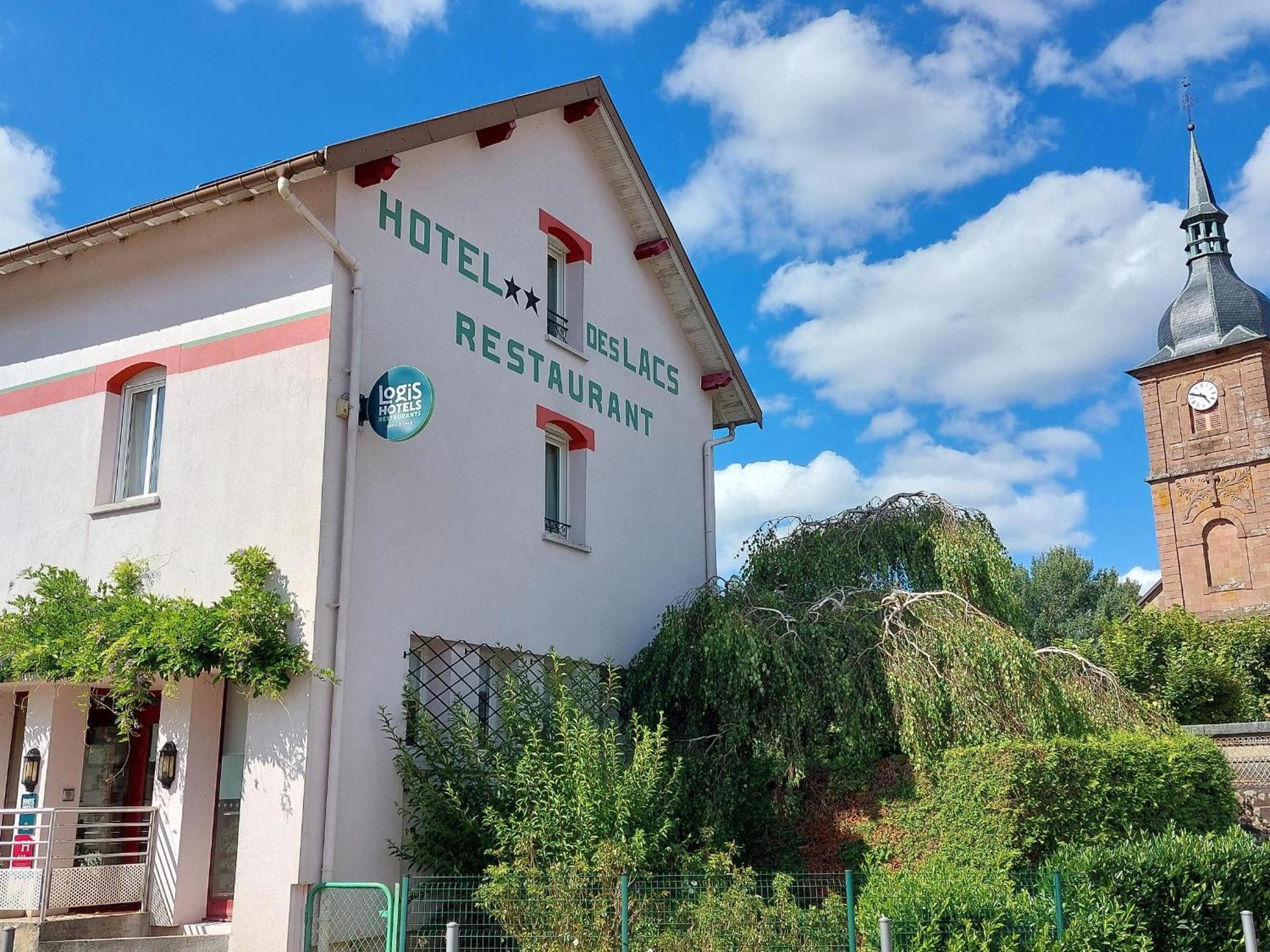 Logis Hotel & Restaurant Des Lacs Celles-sur-Plaine Esterno foto